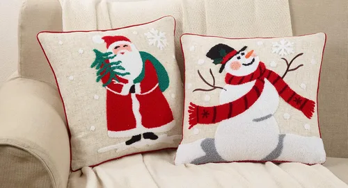 Miniatura 3 de SARO LIFESTYLE Kringle Collection - Almohada con cinturón de Papá Noel con relleno de poliéster, 18 pulgadas, color rojo