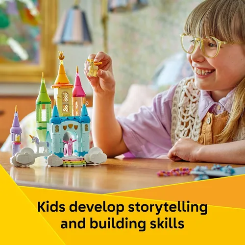 Miniatura 4 de LEGO Creator 3 en 1 Castillo de Unicornio Juguete de Construcción para Niños - Trío de Juguetes de Unicornio para Niñas y Niños, Edades 8+