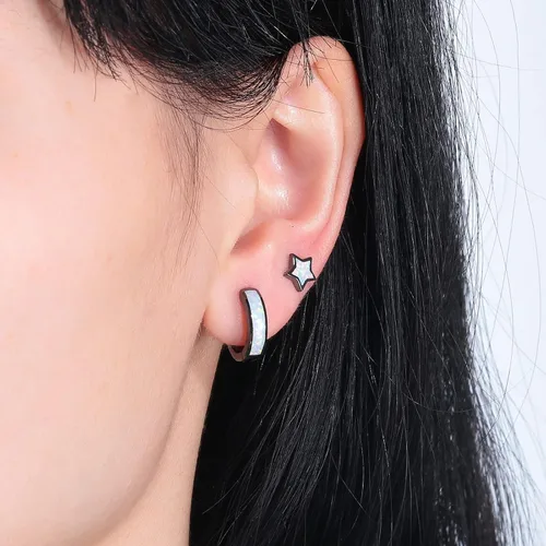 Miniatura 60 de CiNily Aretes Huggie de ópalo con bisagras, chapados en oro, hipoalergénicos, pequeños aretes de aro para mujeres, adolescentes, niñas, hombres