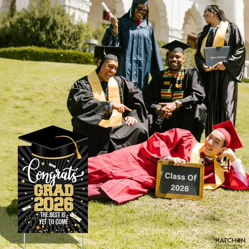 Miniatura 5 de Decoraciones de graduación 2026 Letreros de graduación para patio de clase de 2026 – 16 x 10 pulgadas Letrero de felicitaciones negro y dorado