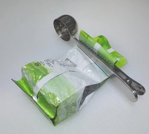 Miniatura 8 de Paquete de 4 pinzas para café, cuchara medidora de café de mango largo de 6 3/4 pulgadas, cuchara medidora de café de 0.5 fl oz con clip para bolsa