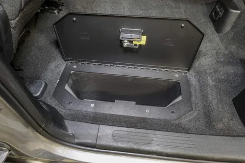 Miniatura 7 de Tuffy Productos de Seguridad - Tapa con Candado En el suelo para Camiones RAM 2019-2023