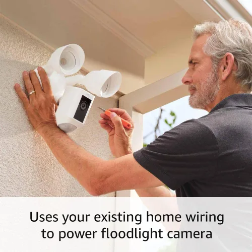 Miniatura 8 de Cámara con reflector cableada Ring Plus: seguridad en exteriores para tu casa o negocio con video HD de 1080p activado por movimiento y reflectores