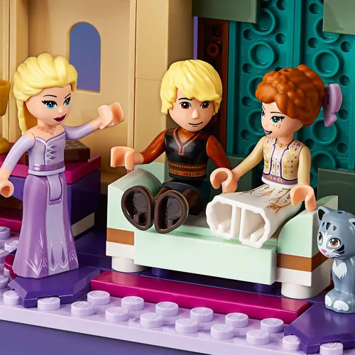 Miniatura 7 de LEGO Disney Frozen II Arendelle Castle Village 41167 - Juego de construcción de castillo de juguete con personajes populares de Frozen