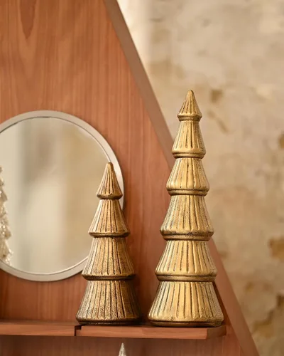 WONDROUS' DECO Figura de árbol de Navidad de madera dorada, figuras de árbol decorativas para mesa, pequeñas figuras de árboles de Navidad dorados
