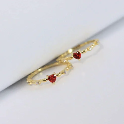 Miniatura 6 de Plata de ley 925 con forma de corazón brillante con circonita cúbica Anillos de chapado en oro Anillos de diamantes rojos para mujeres Hallazgos