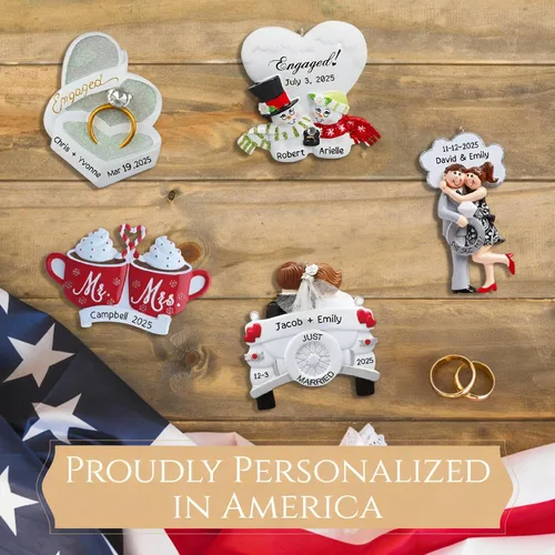 Miniatura 6 de Adorno personalizado de primera Navidad para casados 2026 Adornos de Navidad para parejas de nieve grabados con láser para árbol Regalo