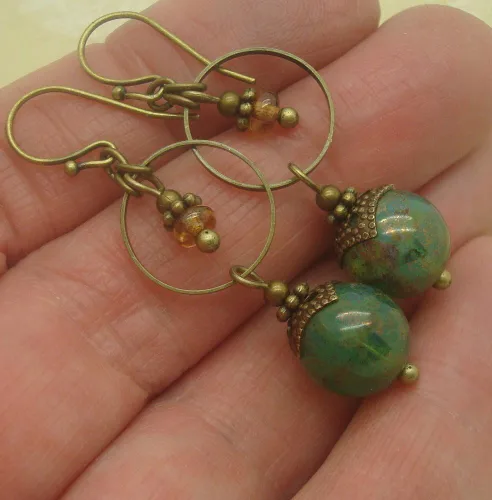 Miniatura 5 de Green Dangle Earrings in Bohemian Marbled Glass