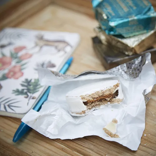 Miniatura 5 de Havanna Merengue y Dulce de Leche Alfajores – Auténticos Alfajores argentinos con revestimiento de merengue italiano y relleno cremoso de Dulce