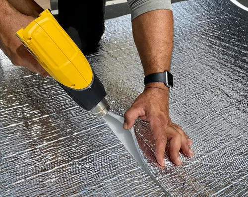 Miniatura 7 de SmartSHIELD - Rollo de aislamiento reflectante de 8 mm, 48" x 25 pies, barrera radiante con núcleo de espuma, panel de aislamiento térmico