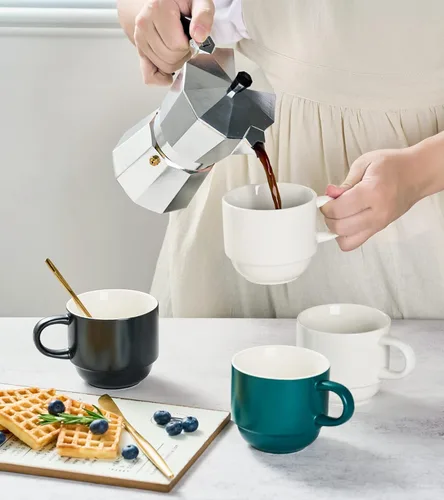 Miniatura 5 de YHOSSEUN Juego de 4 tazas de café de porcelana, apilables con soporte de metal y cucharas, tazas de café espresso de 11 onzas para americano, Blanco