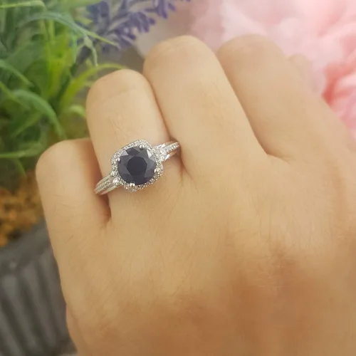 Miniatura 5 de Dazzlingrock Collection Anillo de compromiso con halo de diamantes blancos y piedras preciosas redondas, oro blanco de 14 quilates