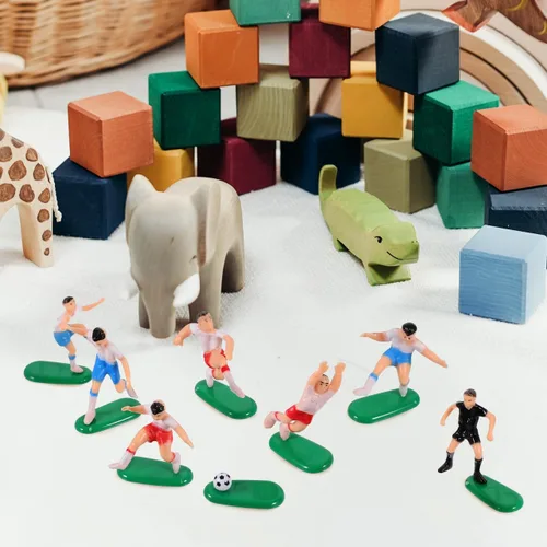 Miniatura 6 de UPKOCH Decoraciones para pastel de fútbol – 2 goles, 6 jugadores, 1 árbitro, figuras de fútbol en miniatura para cumpleaños de niños, fiesta