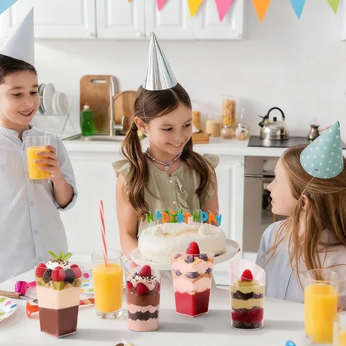 Miniatura 6 de Nuogo 100 mini tazas de postre con cucharas, cuadrados de 3 onzas y 2.5 onzas, inclinadas, redondas, pequeñas, de plástico transparente