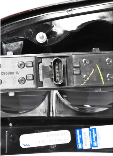 Miniatura 4 de Dependable Direct Lámpara trasera del lado del conductor (LH) para Chevrolet Trailblazer GM2800150 2002-2009 - Incluye bombillas