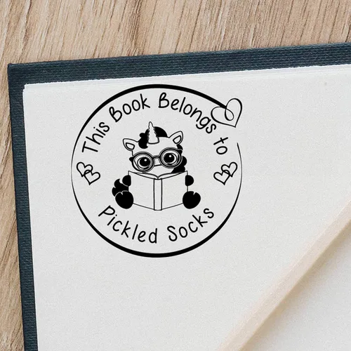 Miniatura 6 de de The Library of Book Stamp – Etiqueta de nombre personalizada para niños autoentintada para libros escolares. Este libro pertenece a un sello