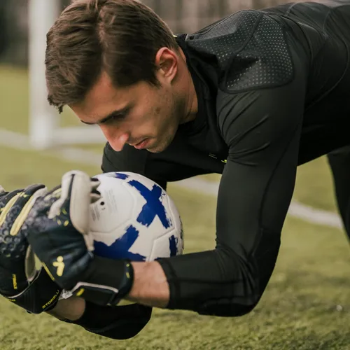 Miniatura 2 de Storelli BodyShield Goalkeeper Light Matchday 34 Undershirt Lightweight Compression Soccer Shirt