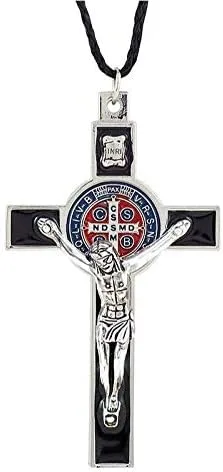 Colgante de crucifijo de San Benito con acento plateado y esmalte negro, 3 pulgadas, Esmalte Metal, No es una piedra preciosa