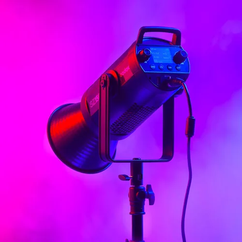 Miniatura 2 de Godox SZ150R RGB Luz LED bicolor con zoom con perilla de zoom, múltiples efectos FX y opción de modo silencioso