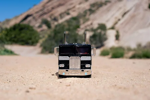 Miniatura 9 de Jada Toys Transformers G1 1:24 Nemesis Prime - Coche fundido a presión, juguetes para niños y adultos, color negro