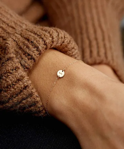 Miniatura 2 de Pulsera con dije de inicial para mujer, chapada en oro de 18 quilates, acero inoxidable, con disco de moneda, grabada, pulsera personalizada