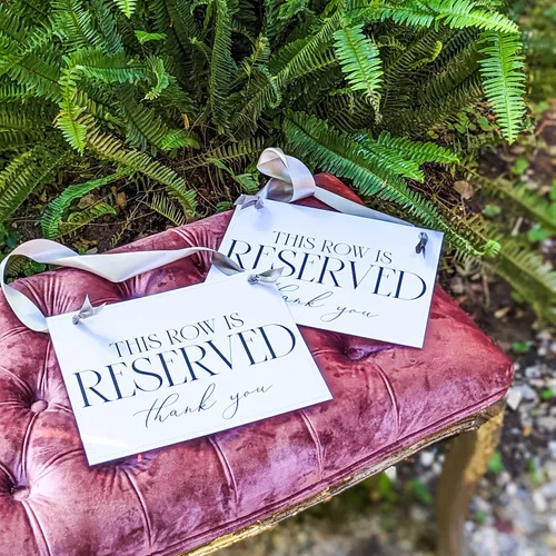 Miniatura 7 de Letreros de Fila Reservada para Ceremonia de Boda o Evento – Juego de 2 Banderines Colgantes de Papel en Cartulina – Esta Fila Está Reservada