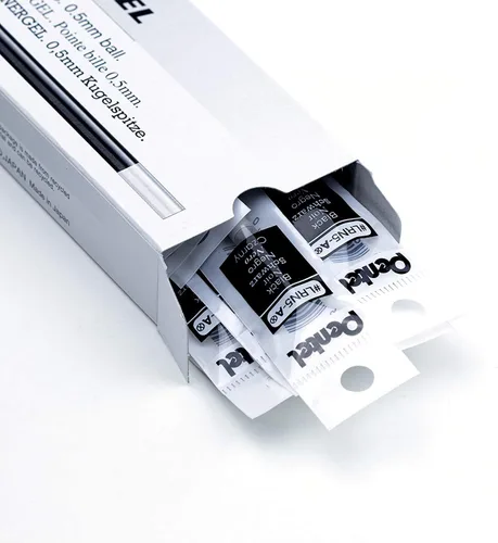 Miniatura 7 de Pentel - Tinta de recarga para pluma de gel líquido EnerGel, (0.5mm), línea fina, punta de aguja, tinta negra, caja de 12 (LRN5-A)