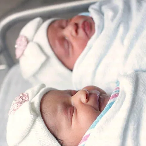 Miniatura 7 de HUIXIANG Gorro para recién nacido de algodón suave para niña, con gorro de lazo grande, bebé