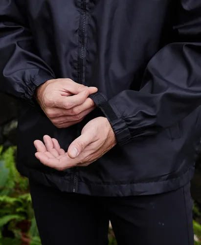 Miniatura 26 de Chaqueta impermeable cortavientos ligera para hombre con capucha extraíble