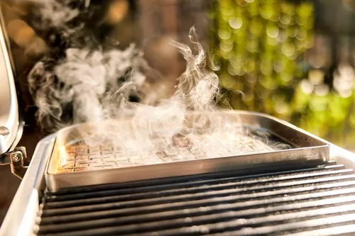 Miniatura 8 de Weber Lumin - Parrilla de barbacoa eléctrica compacta para exteriores, color negro - Ideal para espacios pequeños como patios, balcones y terrazas