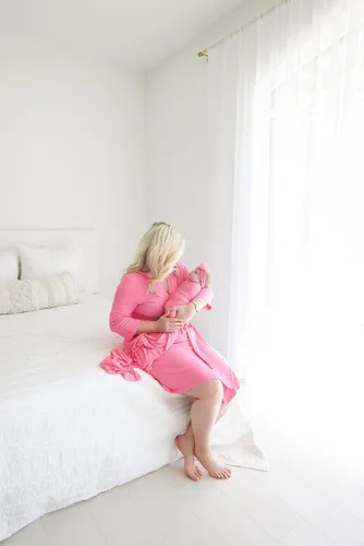 Miniatura 3 de Posh Peanut Bata de mamá para maternidad, parto de parto, ropa de descanso de lactancia suave, viscosa de bambú