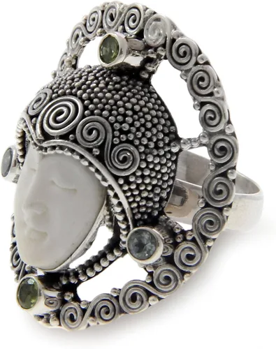 Miniatura 2 de NOVICA Anillo de cóctel de plata de ley 925 con topacio azul y peridoto