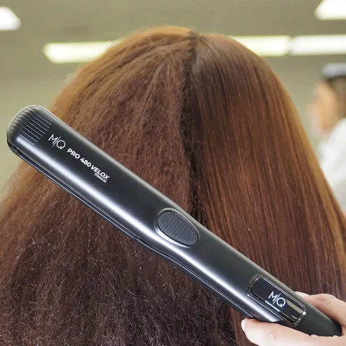 Miniatura 7 de MQ Professional Plancha de pelo Pro 480 Velox Titanium Flat Iron – Experiencia brasileña – Calentamiento rápido, diseño ergonómico – Ideal para uso