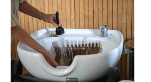 Miniatura 4 de Hair Works Soporte para extensiones de cabello Ultra: diseñado profesionalmente para sostener tramas extra anchas, incluyendo halos, atadas a mano