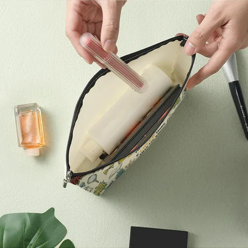 Miniatura 5 de Bolsa de Maquillaje de Belleza Mágica Inspirada en Personajes de Cuentos de Hadas, Regalos de Navidad, Cumpleaños, Amistad para Mujeres, Niñas