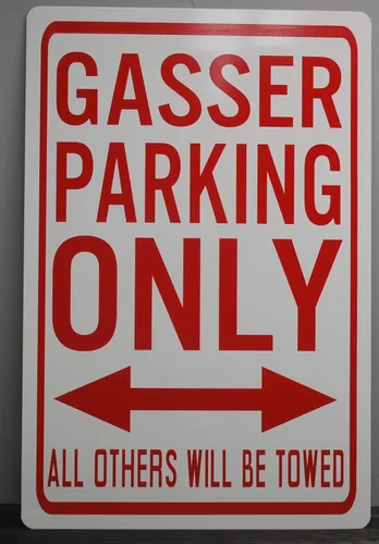 Cartel de metal Street GASSER estacionamiento, solo 12 x 18 pulgadas, barra de calor, para pared de coche, regalo, bar, garaje, tienda, hombre,