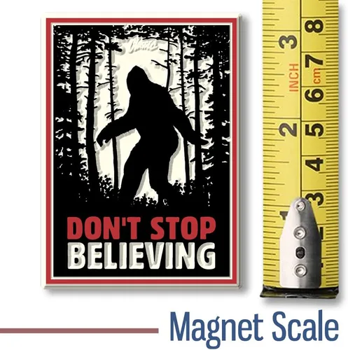 Miniatura 2 de Bigfoot Don't Stop Believing - Imán de póster de Classic Magnets, goma 3D estilo vintage, regalos coleccionables fabricados en los Estados Unidos