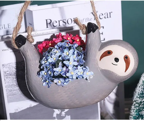 Miniatura 2 de Maceta colgante de cerámica con forma de perezoso de dibujos animados para interiores, maceta colgante de cerámica para plantas de aire suculentas