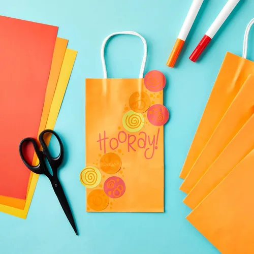 Miniatura 3 de BLUE PANDA Paquete de 25 bolsas de regalo naranjas con asas, pequeñas bolsas de papel para cumpleaños, bodas, minoristas (5.3 x 3.2 x 9 pulgadas)