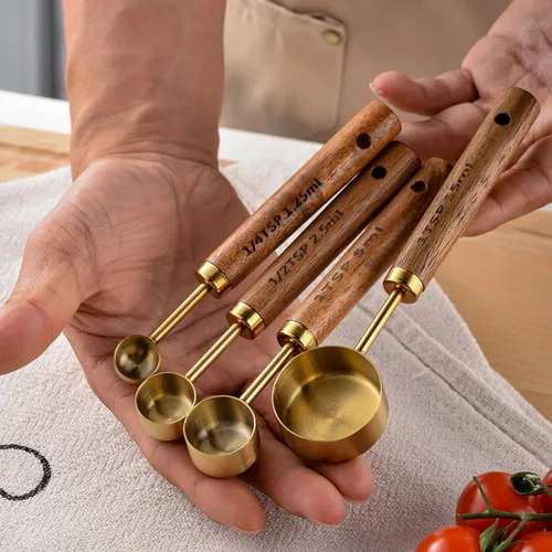 Miniatura 3 de JASHII Juego de 8 tazas y cucharas medidoras doradas con mango de madera de acacia, herramientas de cocina de acero inoxidable para cocinar hornear