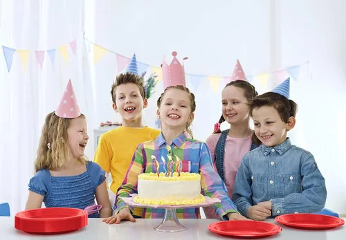Miniatura 5 de Exquisitos platos de plástico rojo Party Solids para fiesta, platos desechables rojos de 9 pulgadas, juego de vajilla de plástico resistente, 100