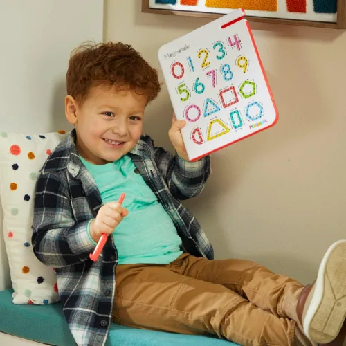 Miniatura 5 de Playskool Magnatab — Números y Formas — Tablero Magnético de Dibujo con Trazado de Letras para Aprendizaje de Niños Pequeños y Dibujo Sensorial