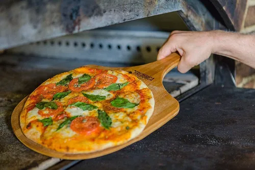 Miniatura 7 de Pala de madera de bambú prémium para pizza y tabla de cortar con mango (para hornear pizza, pan, cortar frutas, verduras, queso) – Tamaño personal