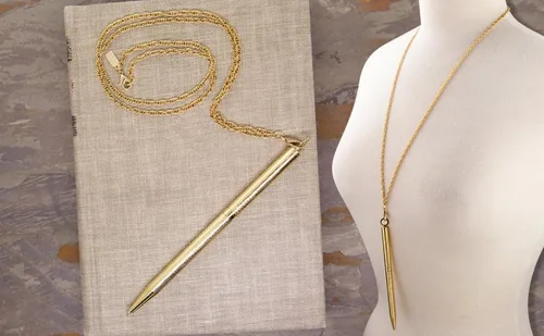 Miniatura 2 de 1928 Jewelry - Collar con dije de bolígrafo texturizado inspirado en mediados de siglo, 28 pulgadas, chapado en oro de 14 quilates, Oro, No es una