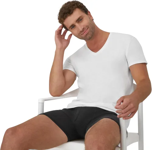 Miniatura 7 de Hanes Paquete de camiseta interior para hombre, camiseta de algodón con cuello en V, camisetas que absorben la humedad para hombres, paquete de 12