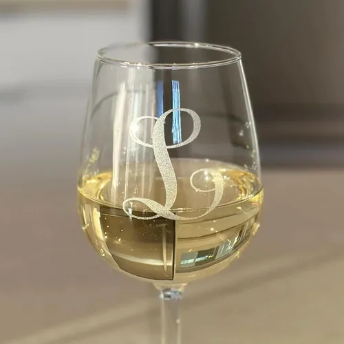 Miniatura 7 de Regalos de vino con monograma A-Z para mujer, copa de vino personalizada grabada de 12.75 onzas, regalos divertidos con monograma para amantes