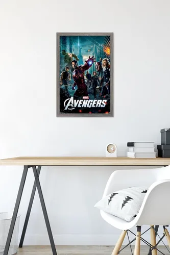 Miniatura 6 de Marvel Avengers: Póster de pared de una hoja, 22.4 pulgadas de largo x 14.7 pulgadas de ancho, versión enmarcada de madera de granero