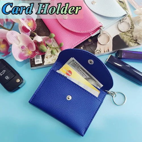 Miniatura 9 de BATUMEYE Set de regalo para mujer con pompón, cordón para bálsamo labial, tarjetero, silbato, soporte para botella de viaje, botella abierta