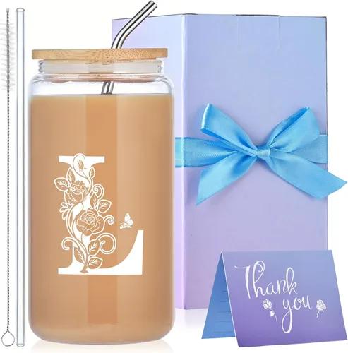Miniatura 14 de Vasos de vidrio con iniciales con tapas y pajitas, regalos con monograma para mujeres, vaso de vidrio de cerveza de 16 onzas, taza de café helado