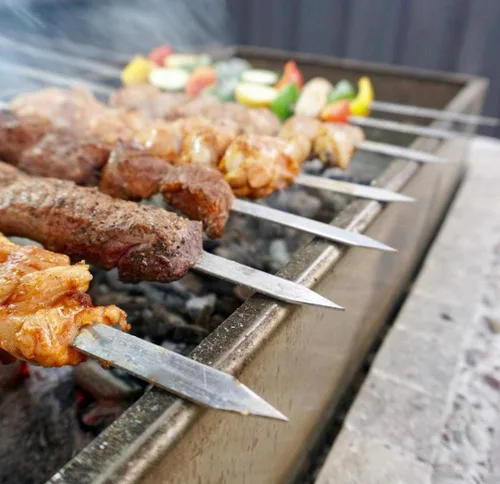 Miniatura 5 de Paquete de 12 pinchos Kabob 22 pulgadas, pinchos de barbacoa de acero inoxidable, resistentes, grandes, reutilizables con asa de madera